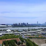 Warm Four Bedroom Apartment With Huangpu River View