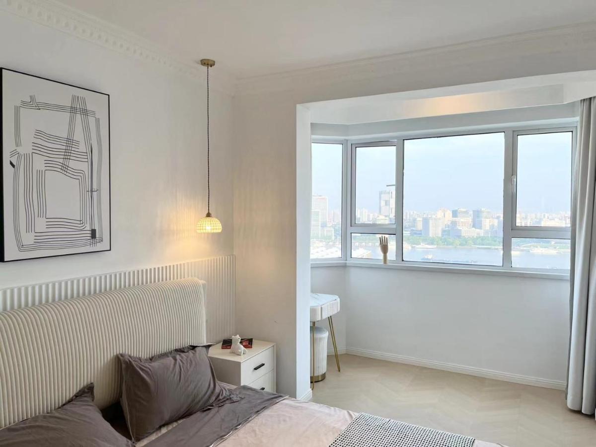 Warm Four Bedroom With Huangpu River View *